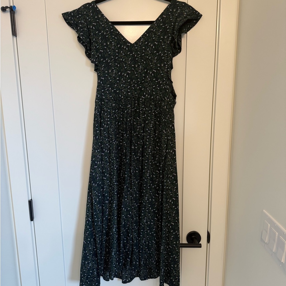 Hinge Black Maxi Dress V-Neck Flutter Sleeve